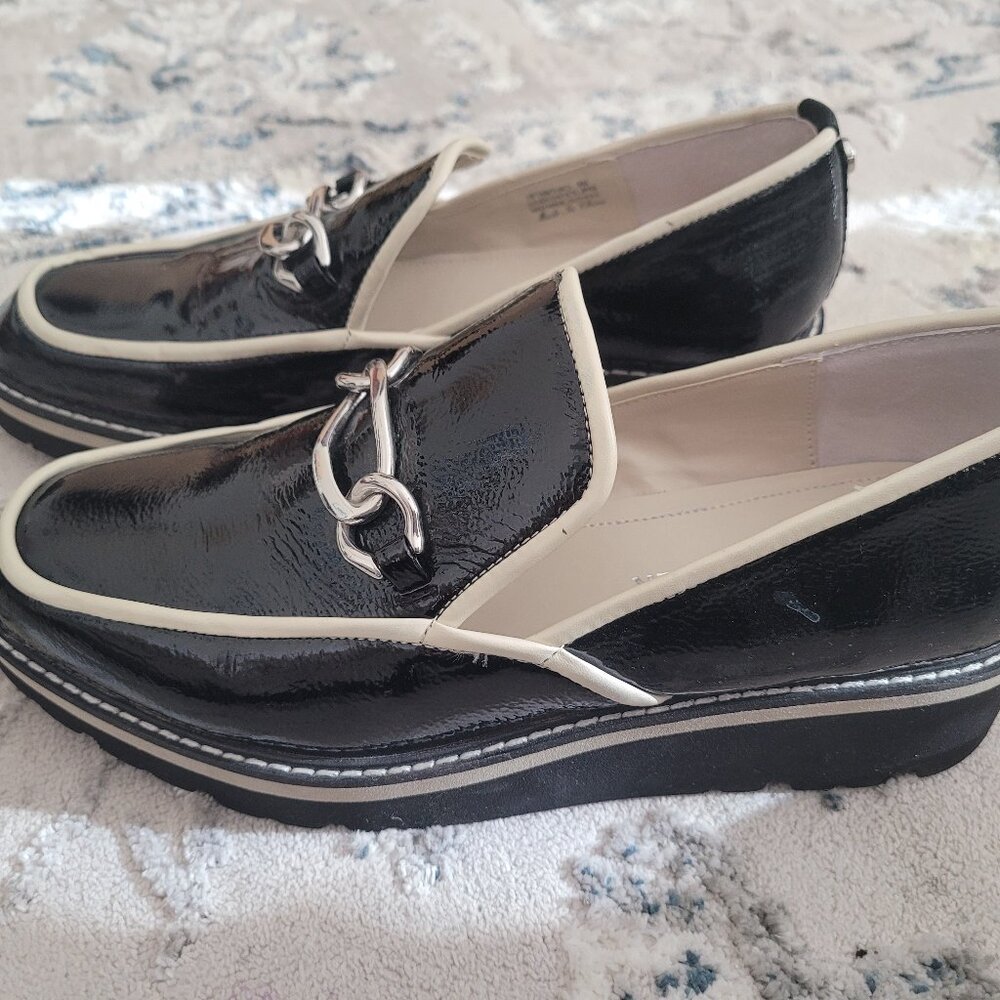 Donald Pliner loafers, size 8